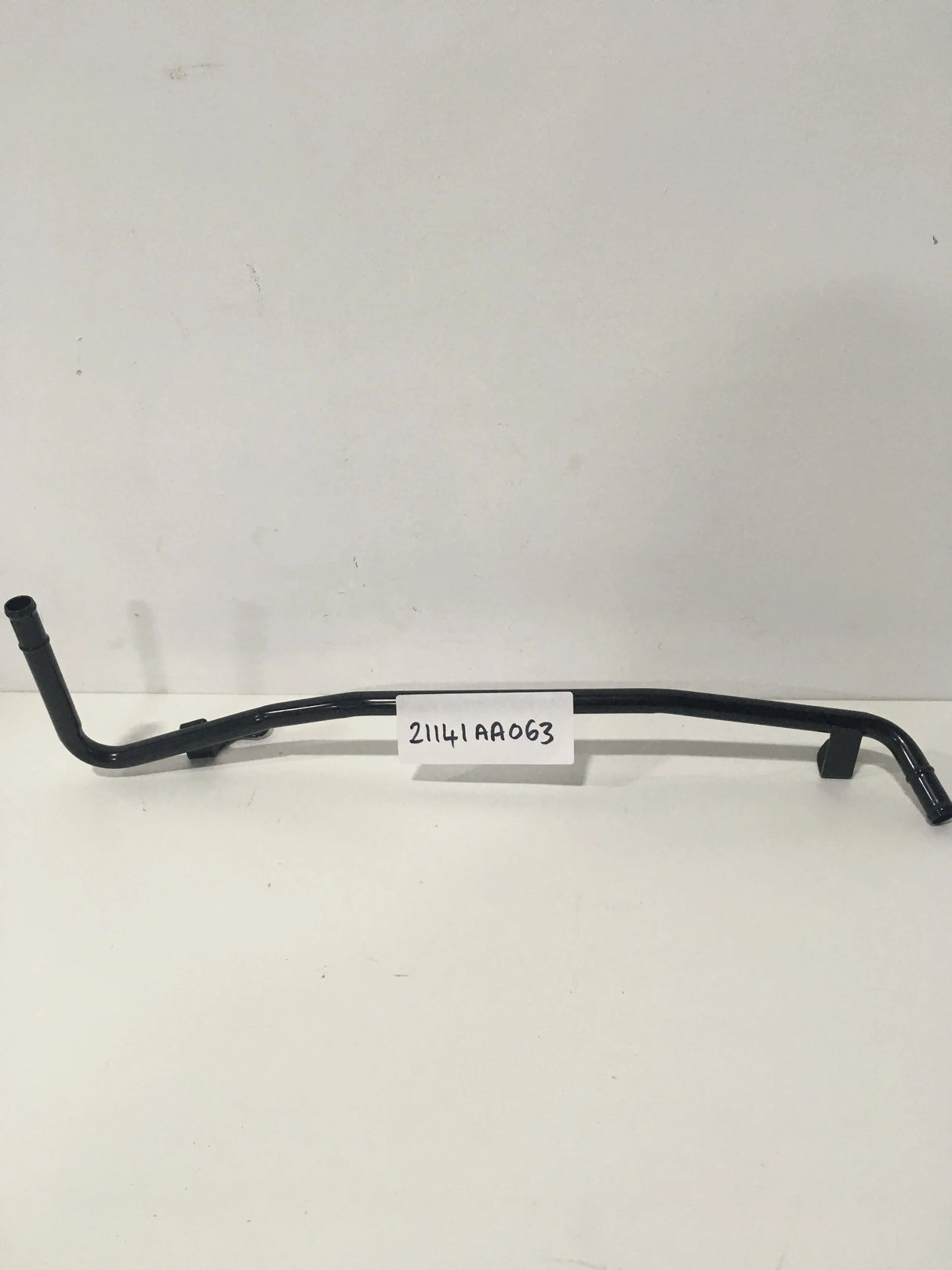 21141AA063 Subaru Water Pipe Assembly 2000-2005