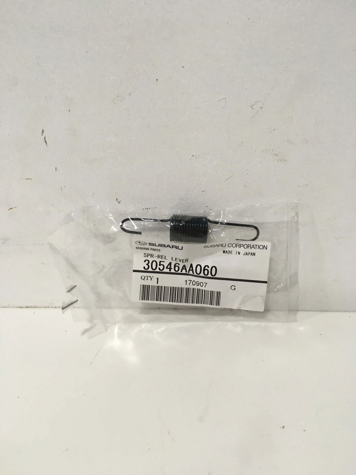 30546AA060 Subaru Clutch Fork Return Spring 6 Speed