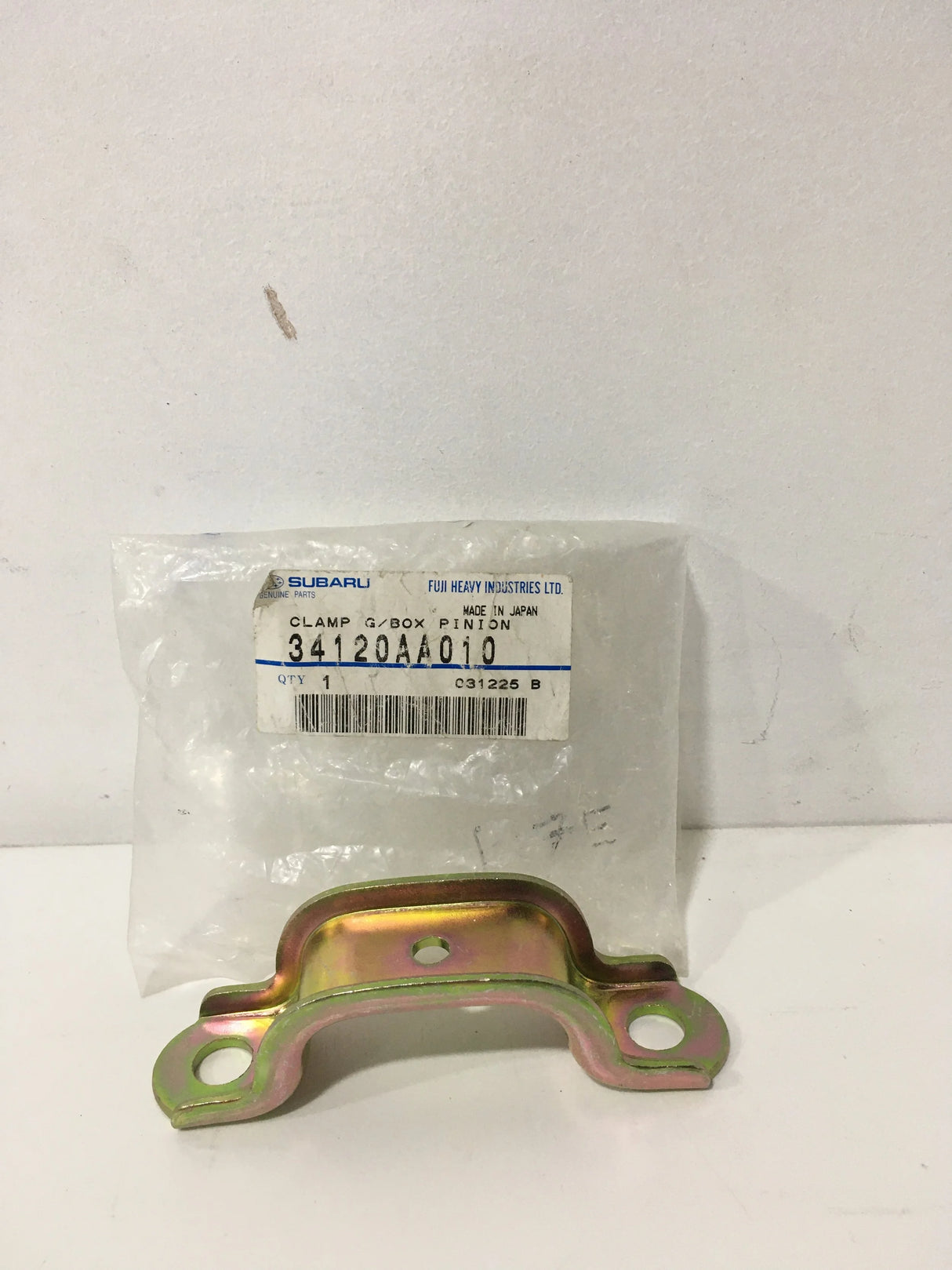 34120AA010 Subaru Gearbox Pinion Clamp