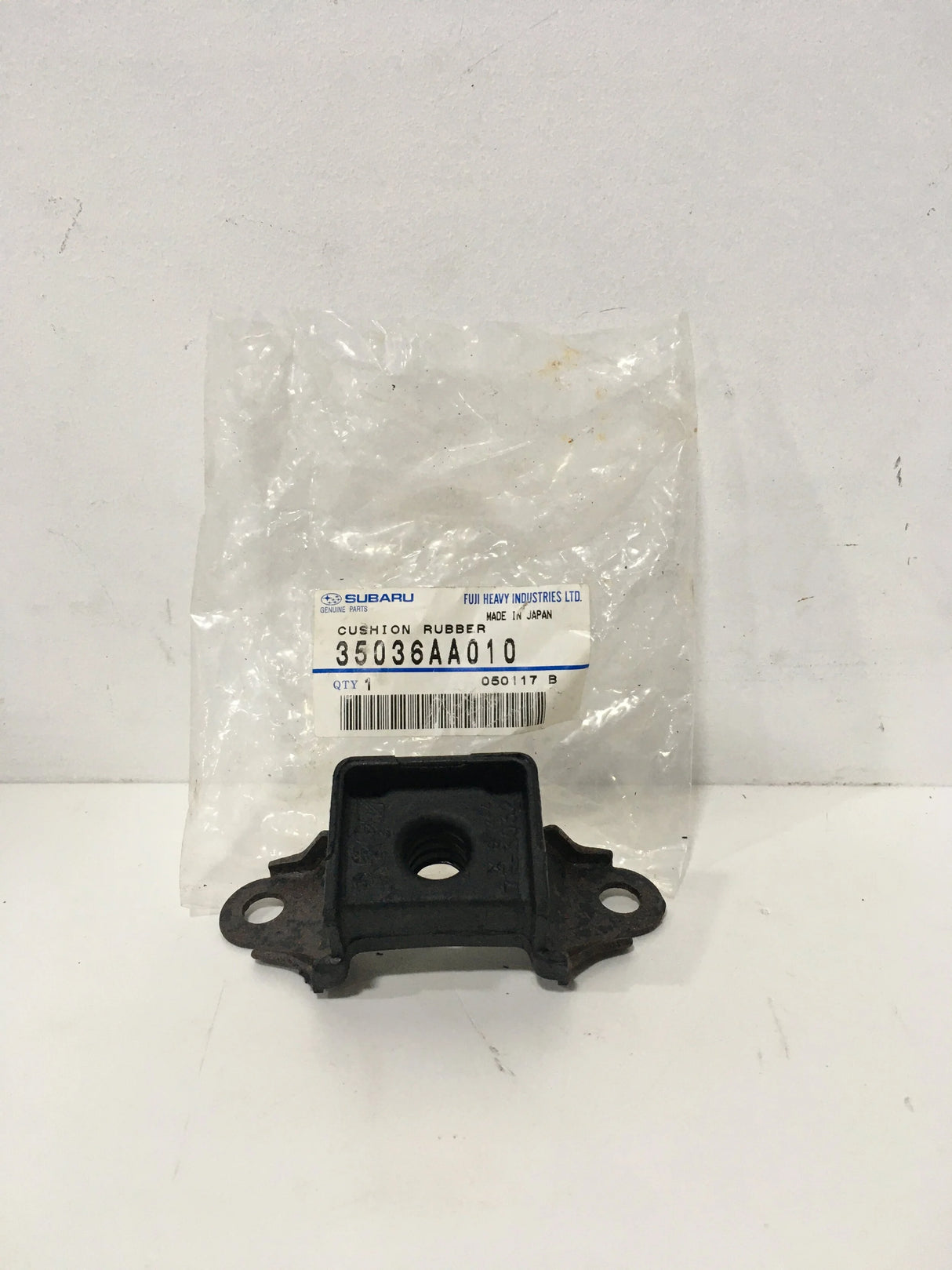35036AA010 Subaru Gear Lever Mounting Rubber Bracket