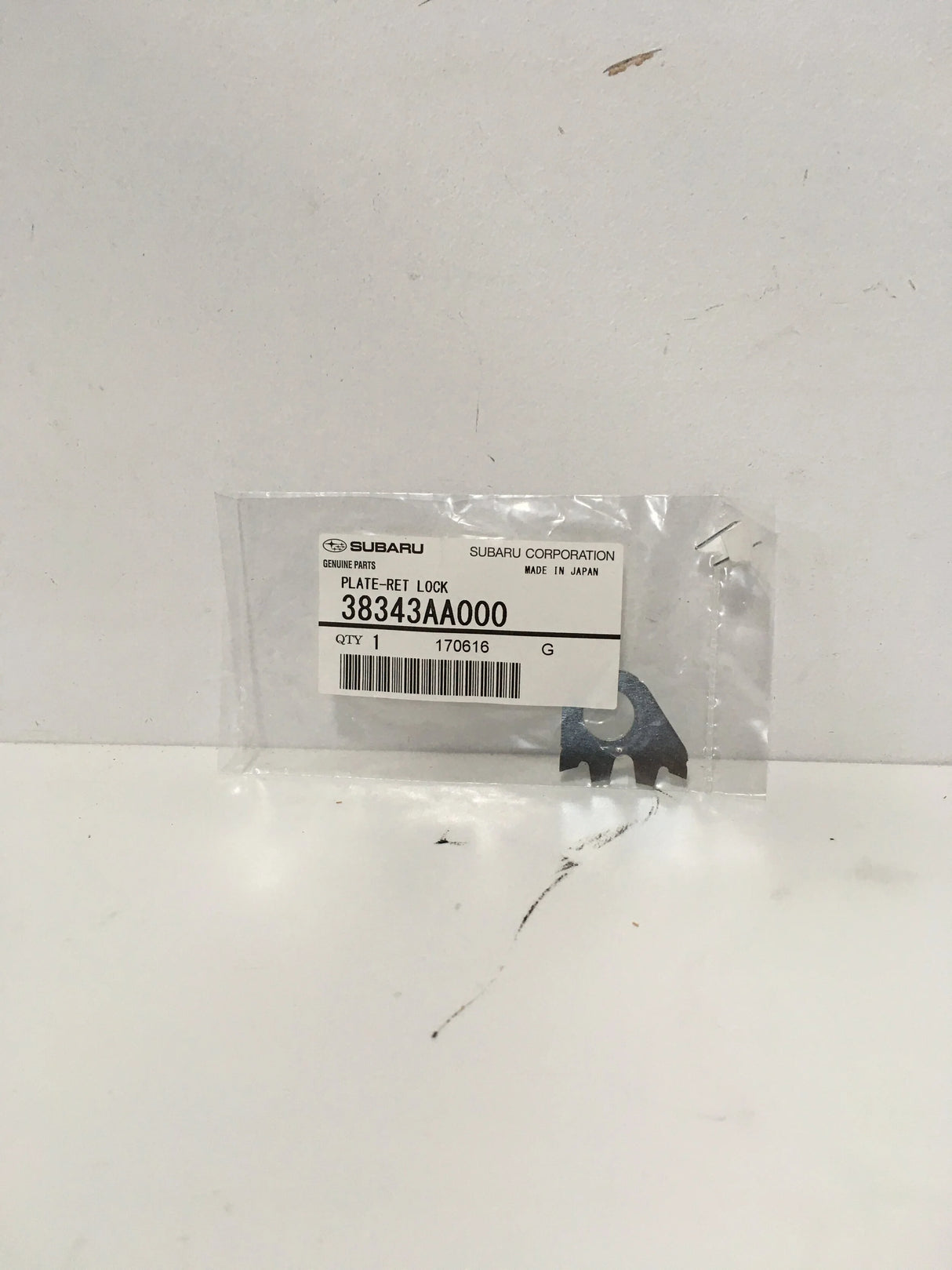 38343AA000 Subaru Diff Side Plate Lock R/H
