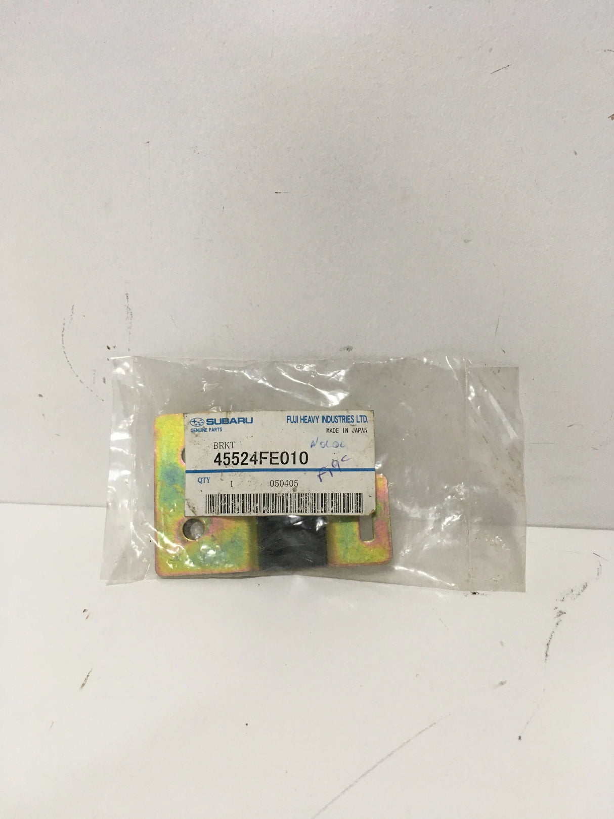 45524FE010 Subaru Oil Cooler Pipe Bracket