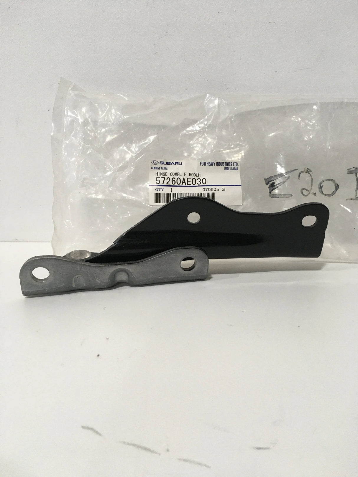 57260AE030 Subaru Bonnet Hinge L/H 2002-2007