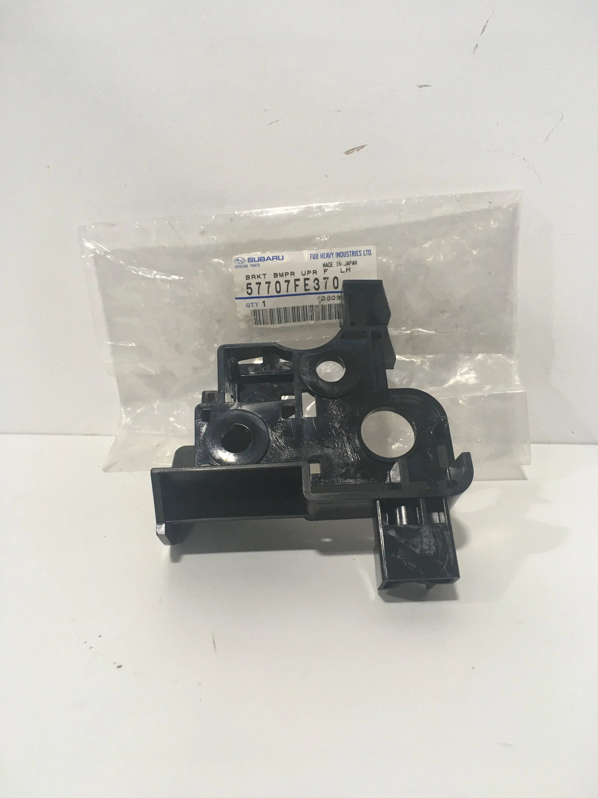 57707FE370 Subaru Front Bumper Bracket Upper L/H 2005-2007