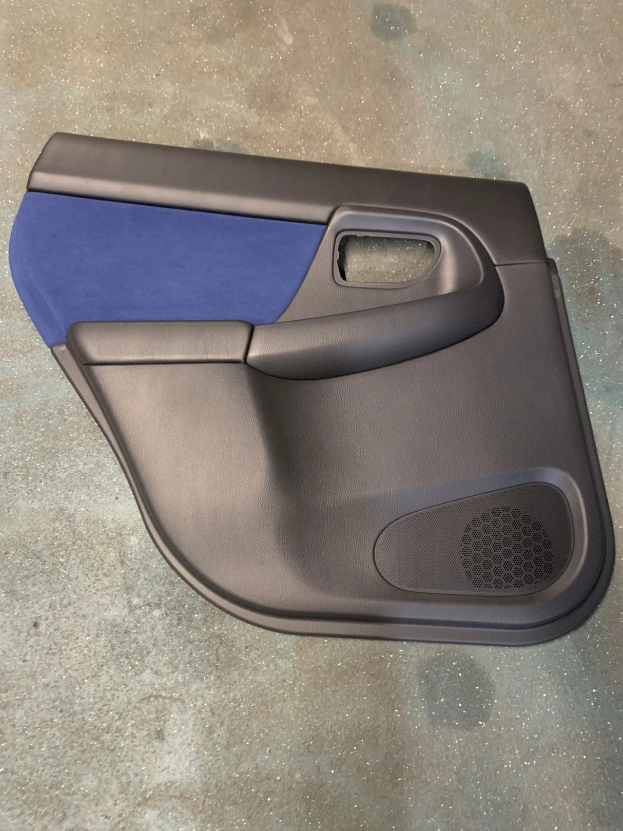 94220FE610OE Subaru Rear Door Card L/H 2001-2004