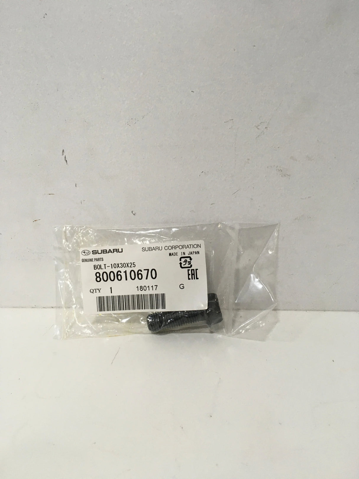 800610670 Subaru Pinion Bearing Bolt M10x30x15 6MT