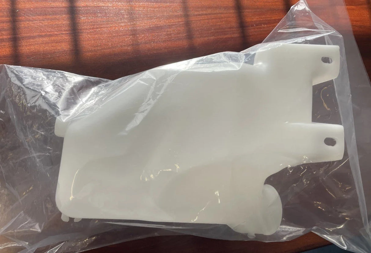 86631AA010 Subaru Screen Wash Water Tank 1988-2005