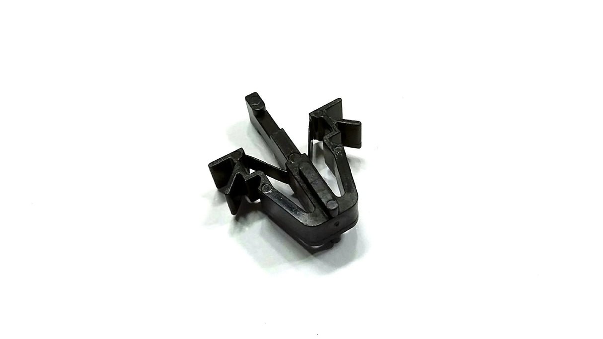 909130030 Subaru Front Grille Clip 2000-2005