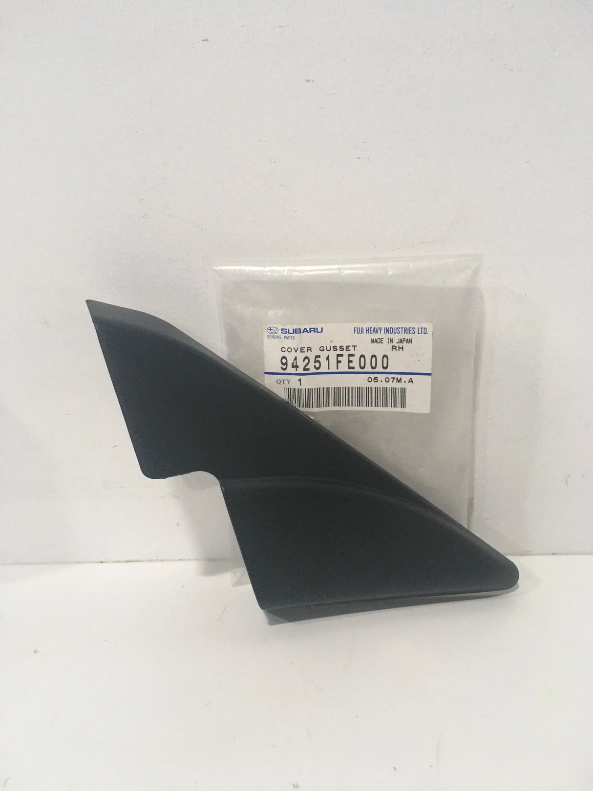 94251FE000 Subaru Front Door Gusset Cover R/H 2002-2007