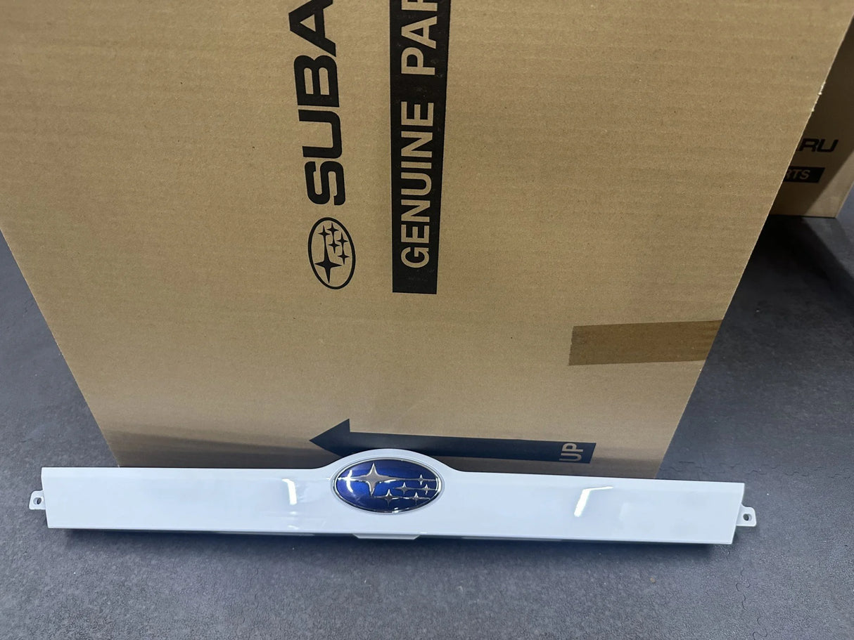 91112FG140WG Subaru Hatchback Boot Lid Trim/Handle 2008-2014 (91112FG143WG)