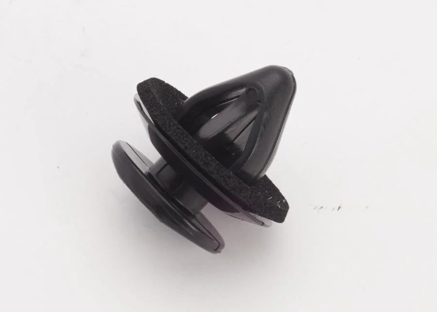 909130088 Subaru Sill, Boot Garnish, Lamp & Number Plate Clip D9