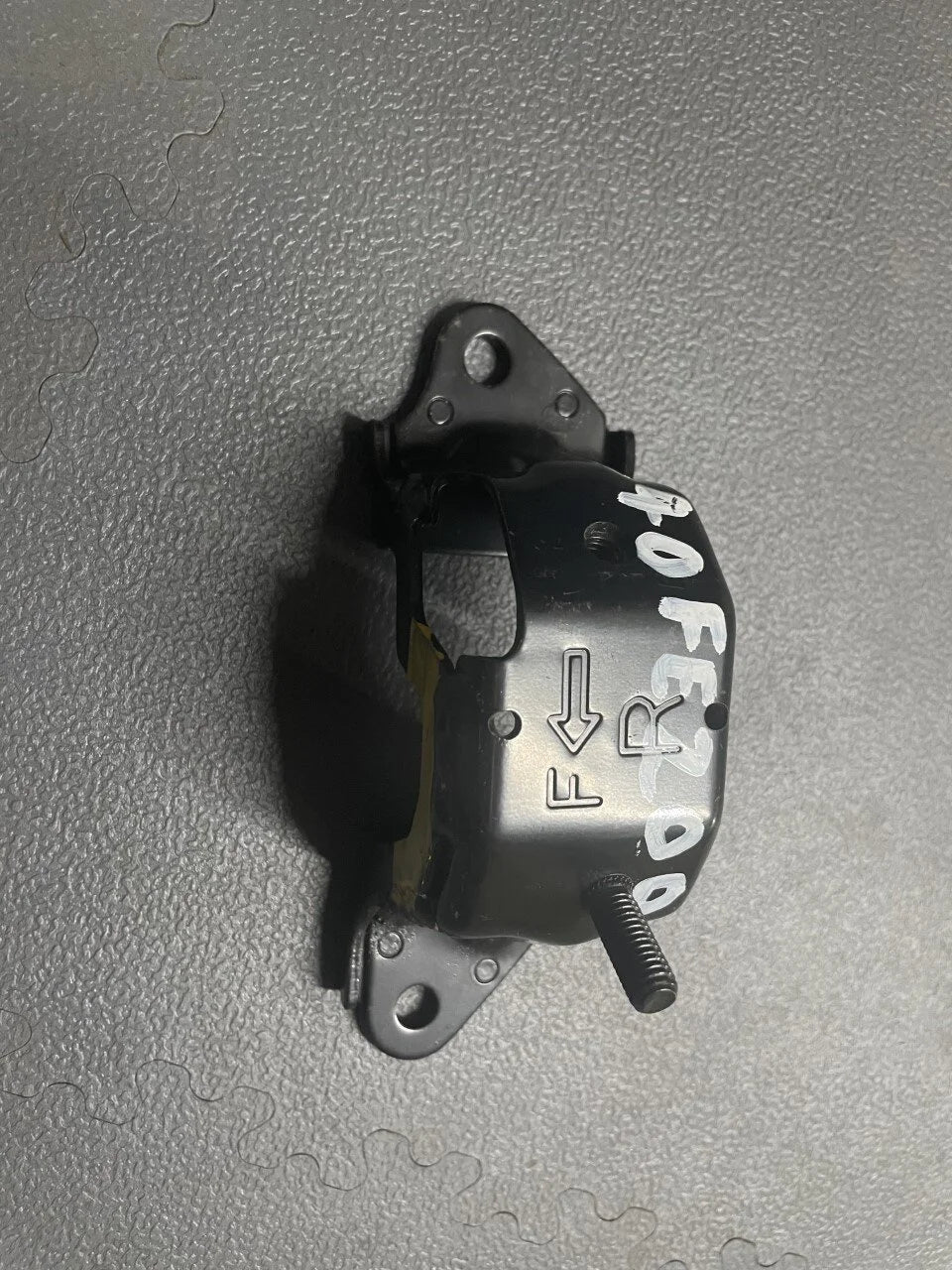 20540FE200 Subaru Anti Roll Bar Mount Rear R/H