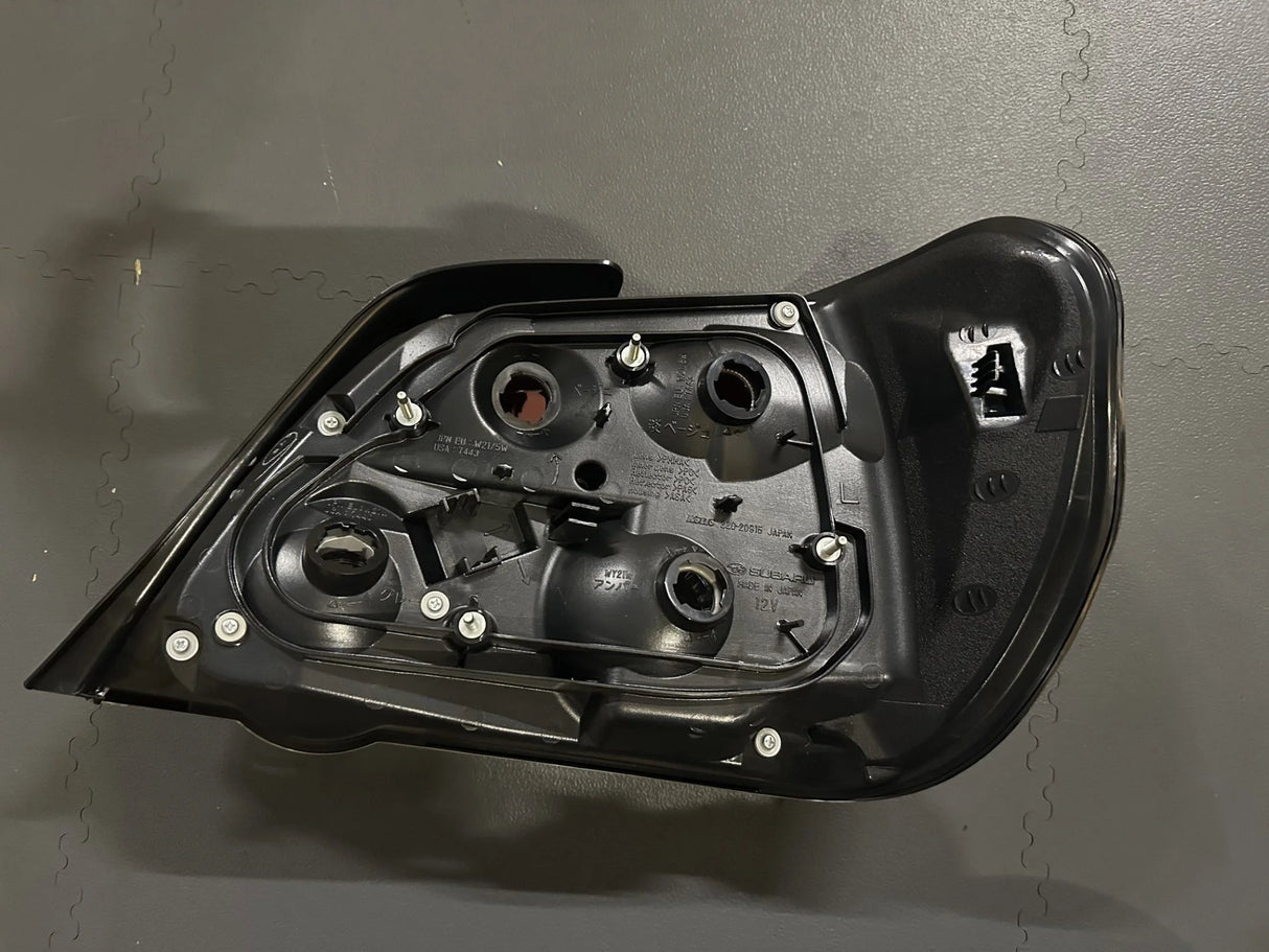 84913FE460 Subaru Rear Light L/H 2005-2007