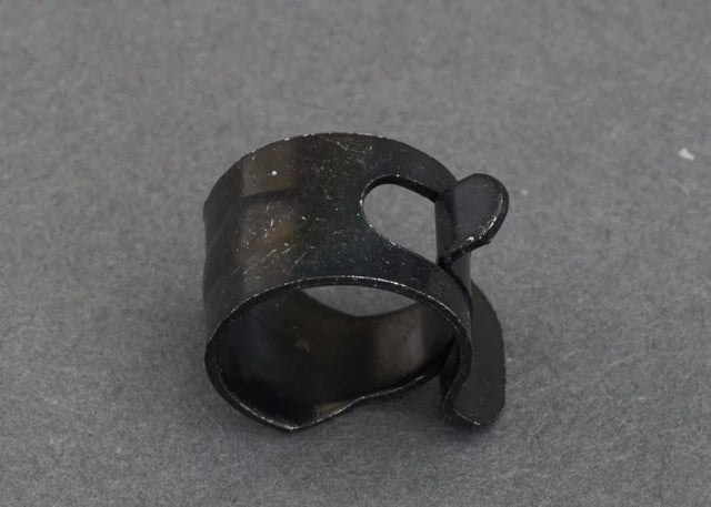 909170070 Subaru Evaporative Emissions System Line Clamp D105