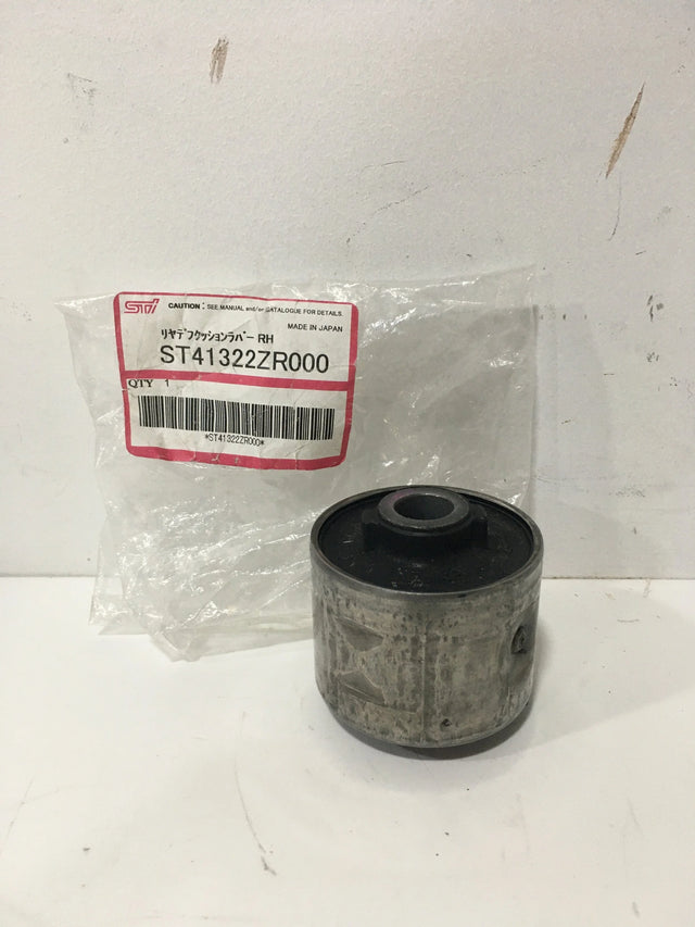 ST41322ZR000 Subaru STI Bush Rear Diff Mounting Front R/H